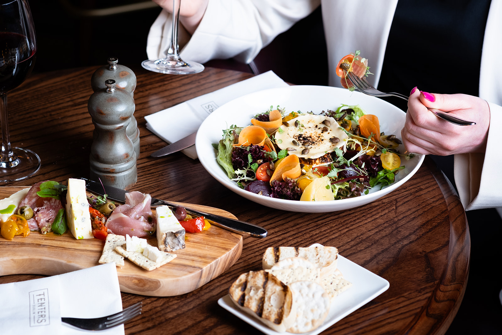 3 Course with Wine for 2