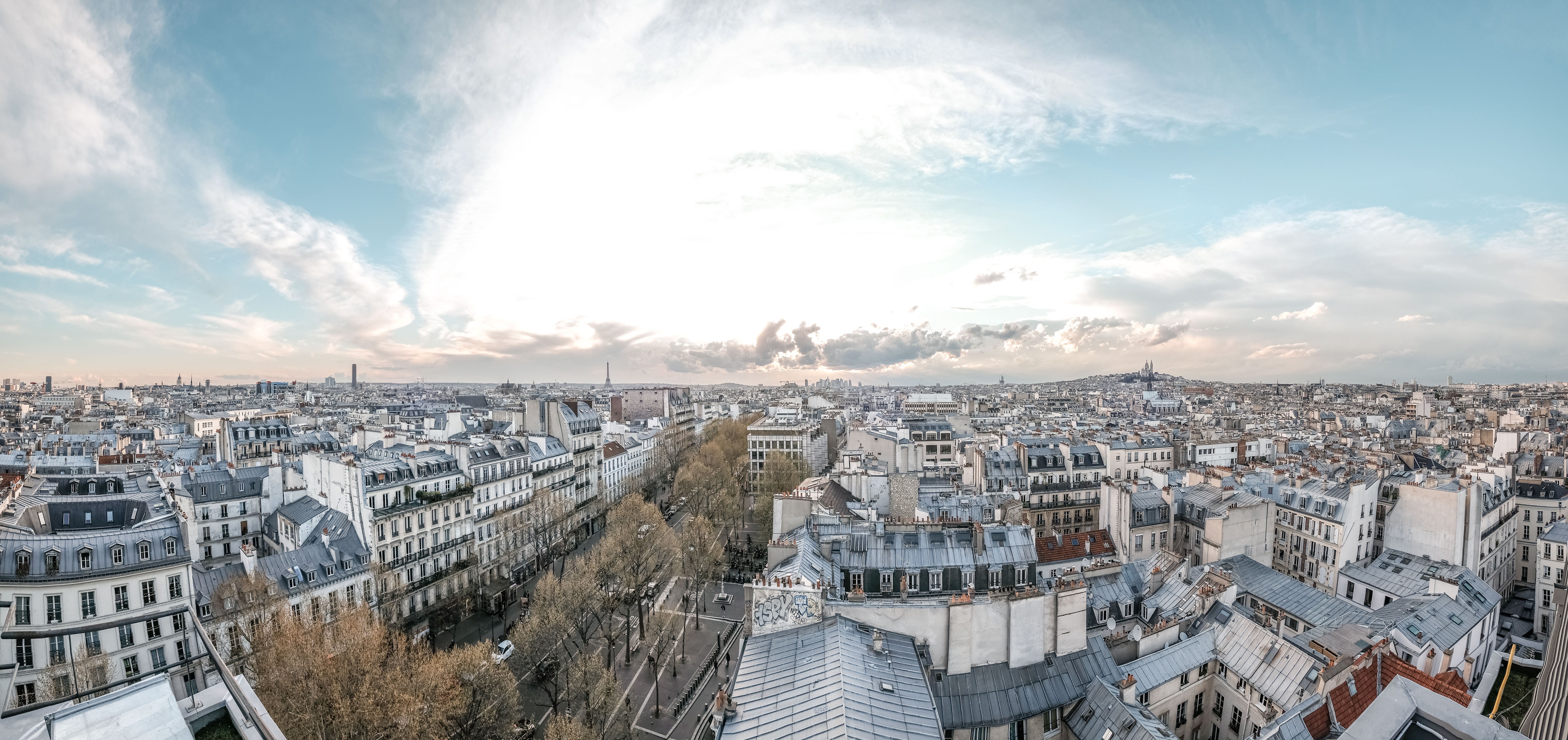 €550 Gift voucher Renaissance Paris Republique