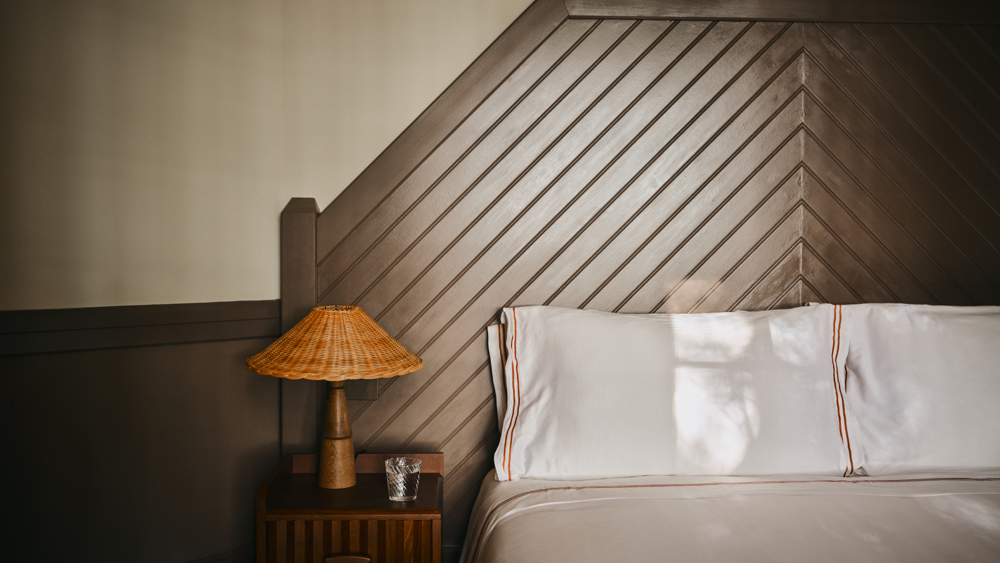 Stay at Estelle Manor - 2 nights in a Woodland Cabin