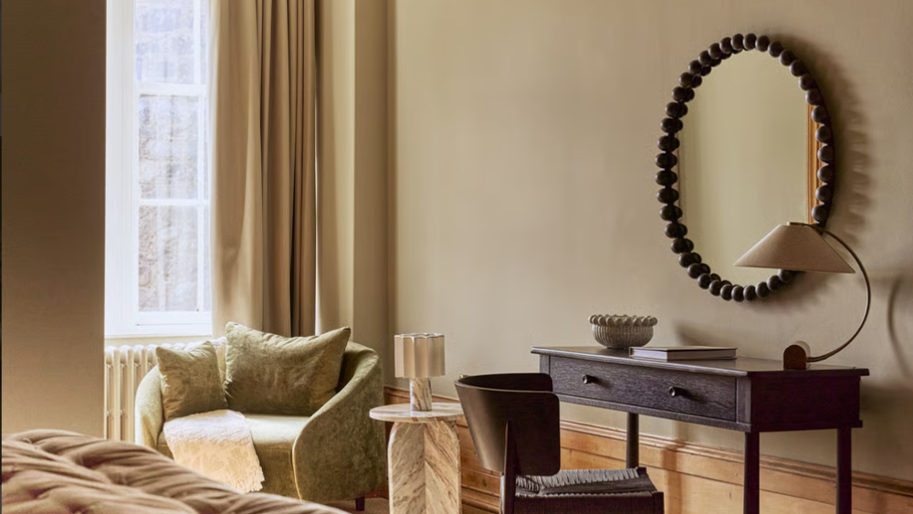 Luxury Overnight Stay for two with Breakfast in a Manor Master Room