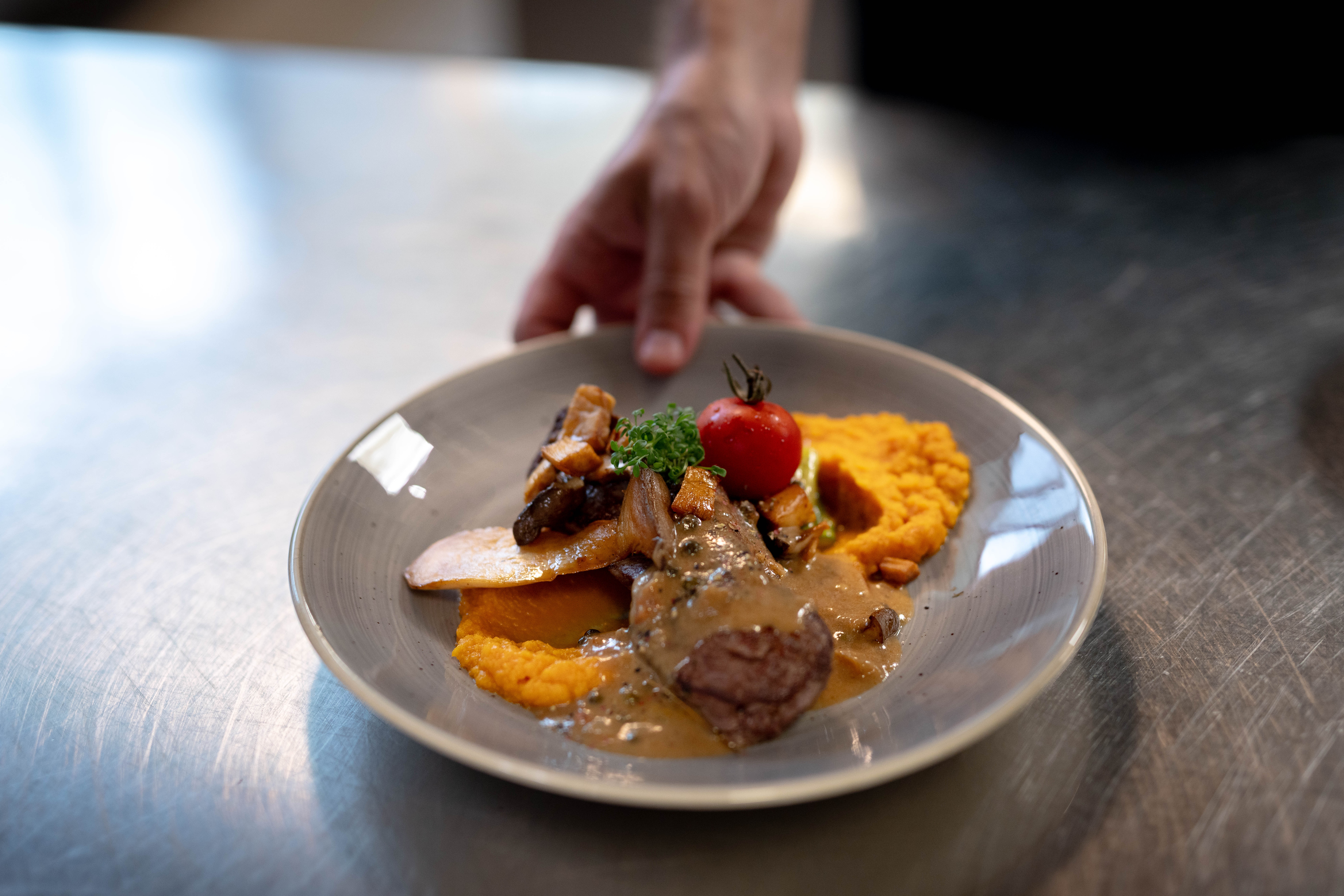 Restaurant Karussell: 4-Gänge Menü für 3 Personen