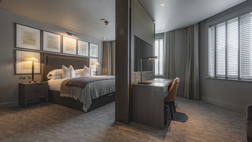 Signature Suite | Overnight Stay with Breakfast for Two