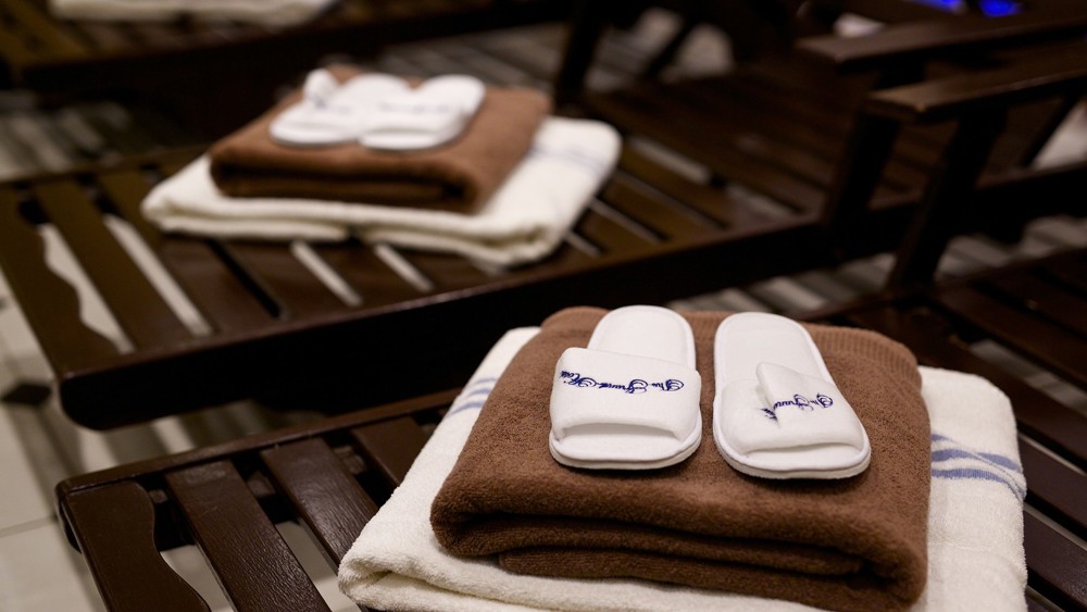 Swim and Dine Experience - Adult