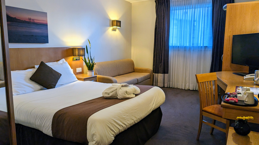 Sunday Stay with Dinner, Bed & Breakfast for 2