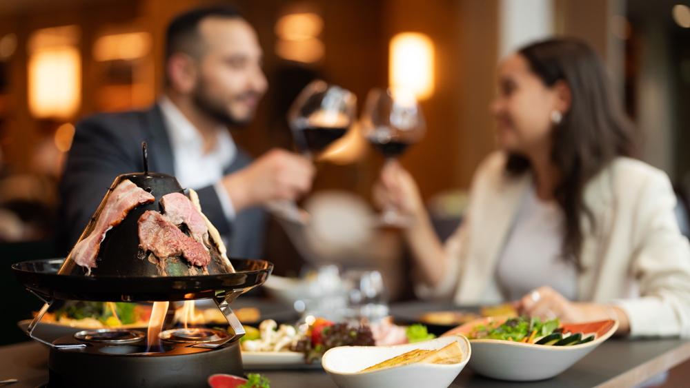 Traditioneller Genuss – Hut-Essen Erlebnis für Zwei im Restaurant Mirabell inkl. Bierbegleitung