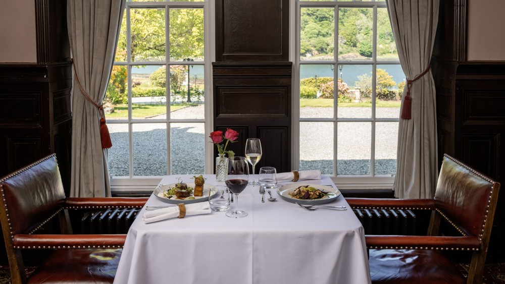 3 Course Dinner with Wine for 4