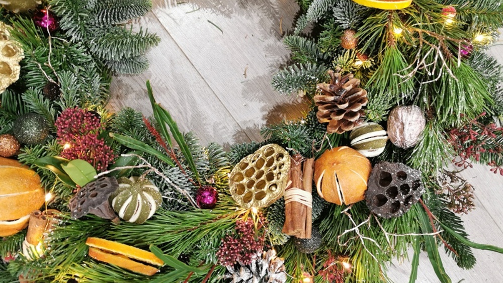 Festive Wreath Morning Workshop (01/12/2026)