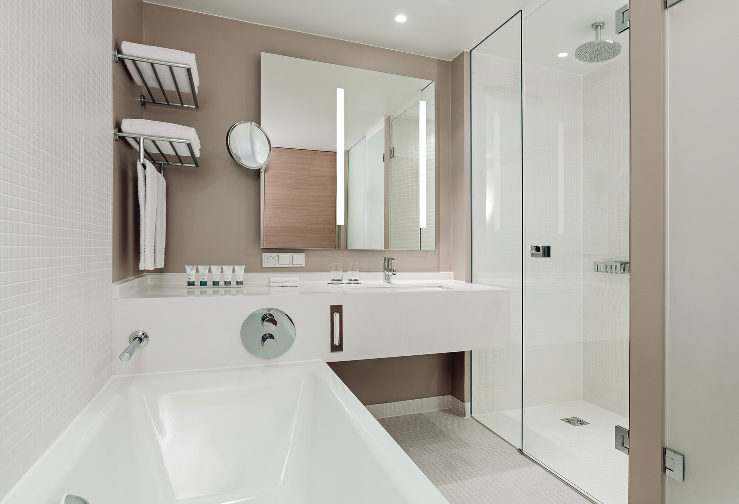 2 nights in the Elbphilharmonie Suite including breakfast for 2 people