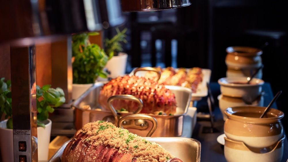 Sunday Roast Carvery at The Dubliner's House Drinks Package