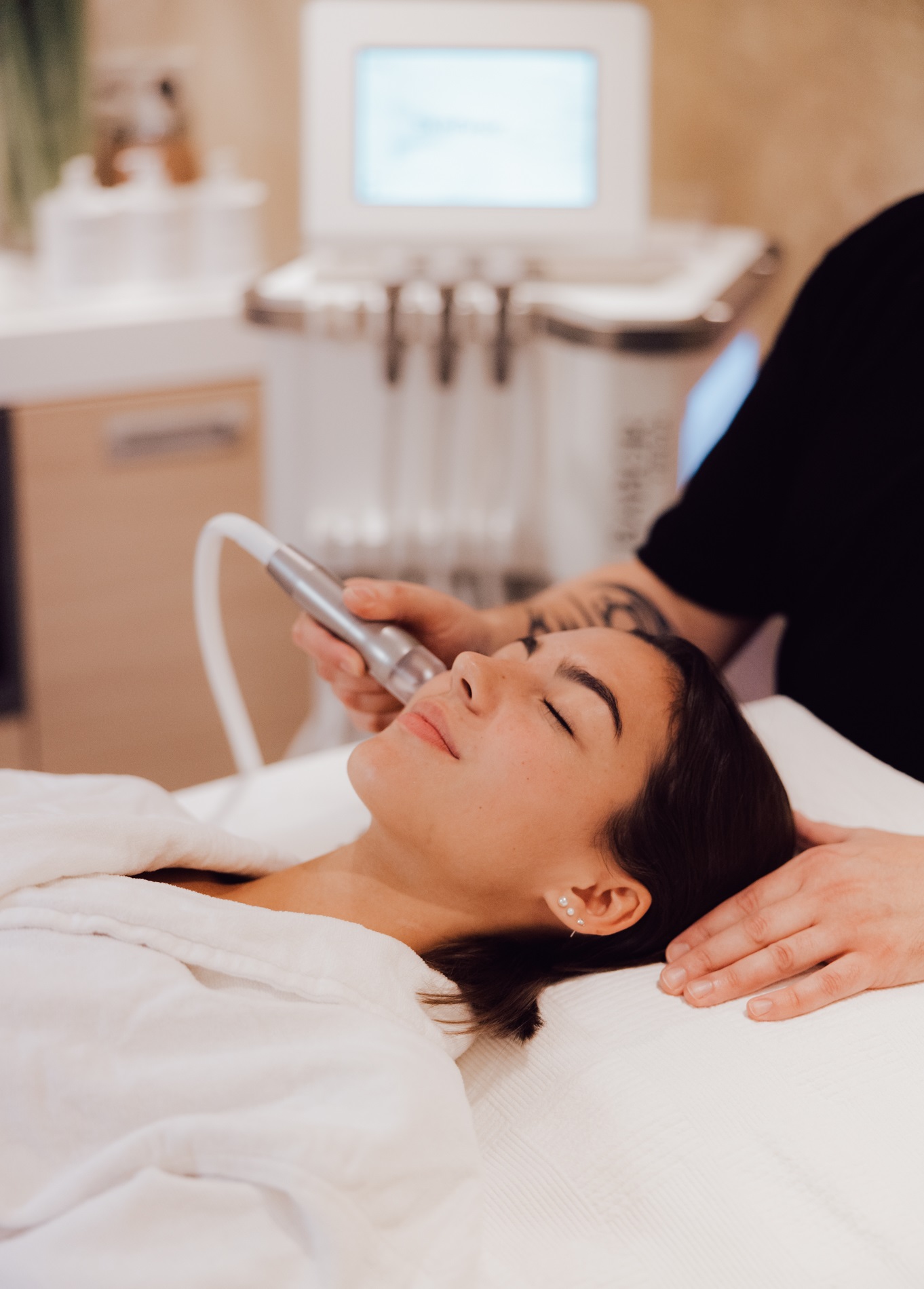 Hydrating Facial - Plumped & Revived