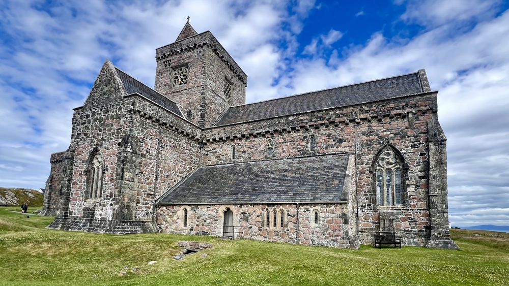 Day Tour - Iona, Staffa & Puffin Colony