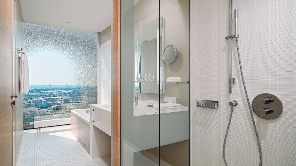 1 night in a Horizon Suite