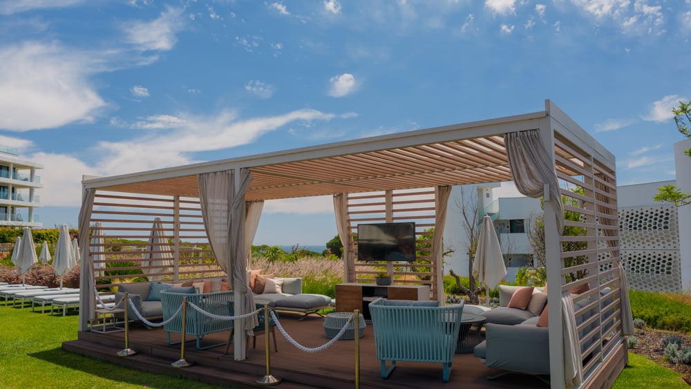 Supreme Cabana