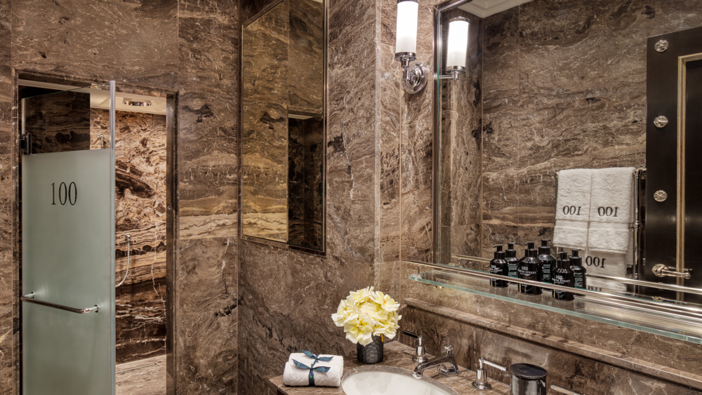 Celebrate in Style – One Night Luxury Stay for Two - Castle View King
