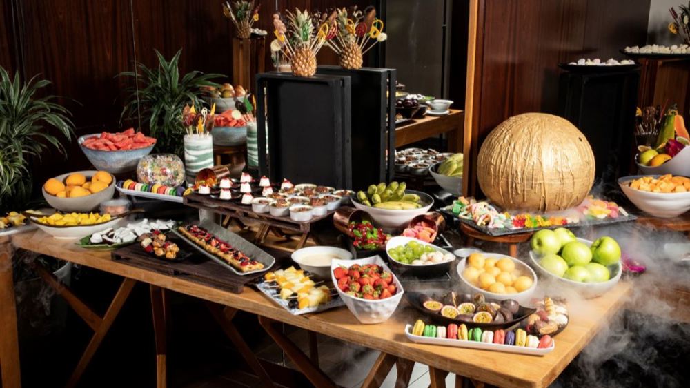 Brunch by the sea, August 30