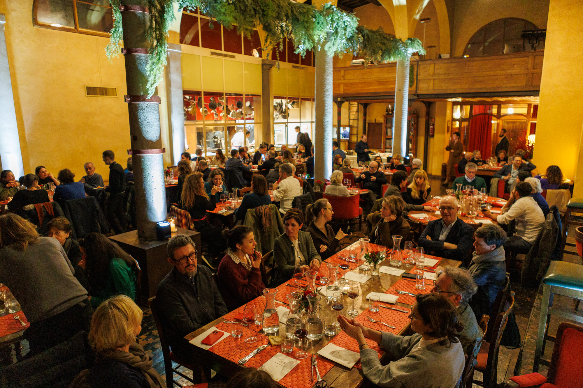 Cena da applauso e grande Spettacolo al Teatro del Sale - per 1 persona | NO Membership Included
