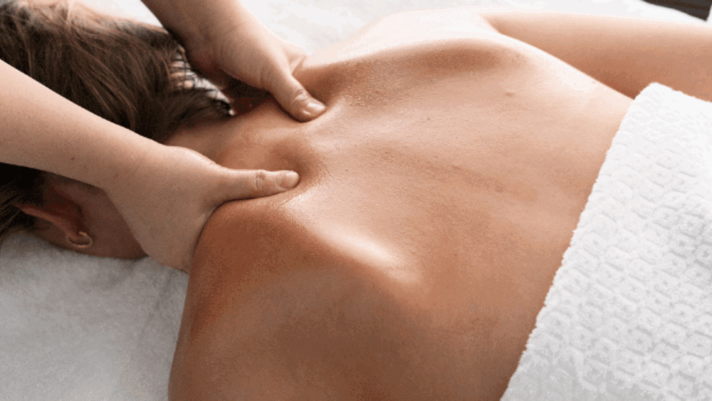 AROMA MASSAGE (60 MINUTES)
