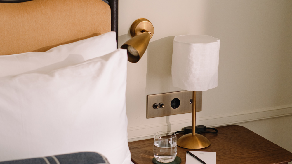 The Overnighter Deluxe Room 