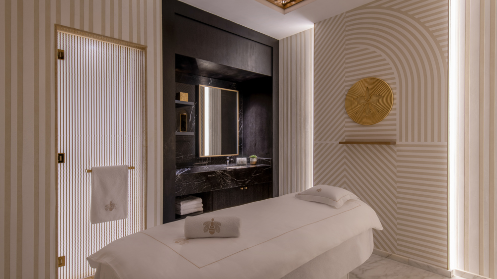 Pamper the Parisienne Way