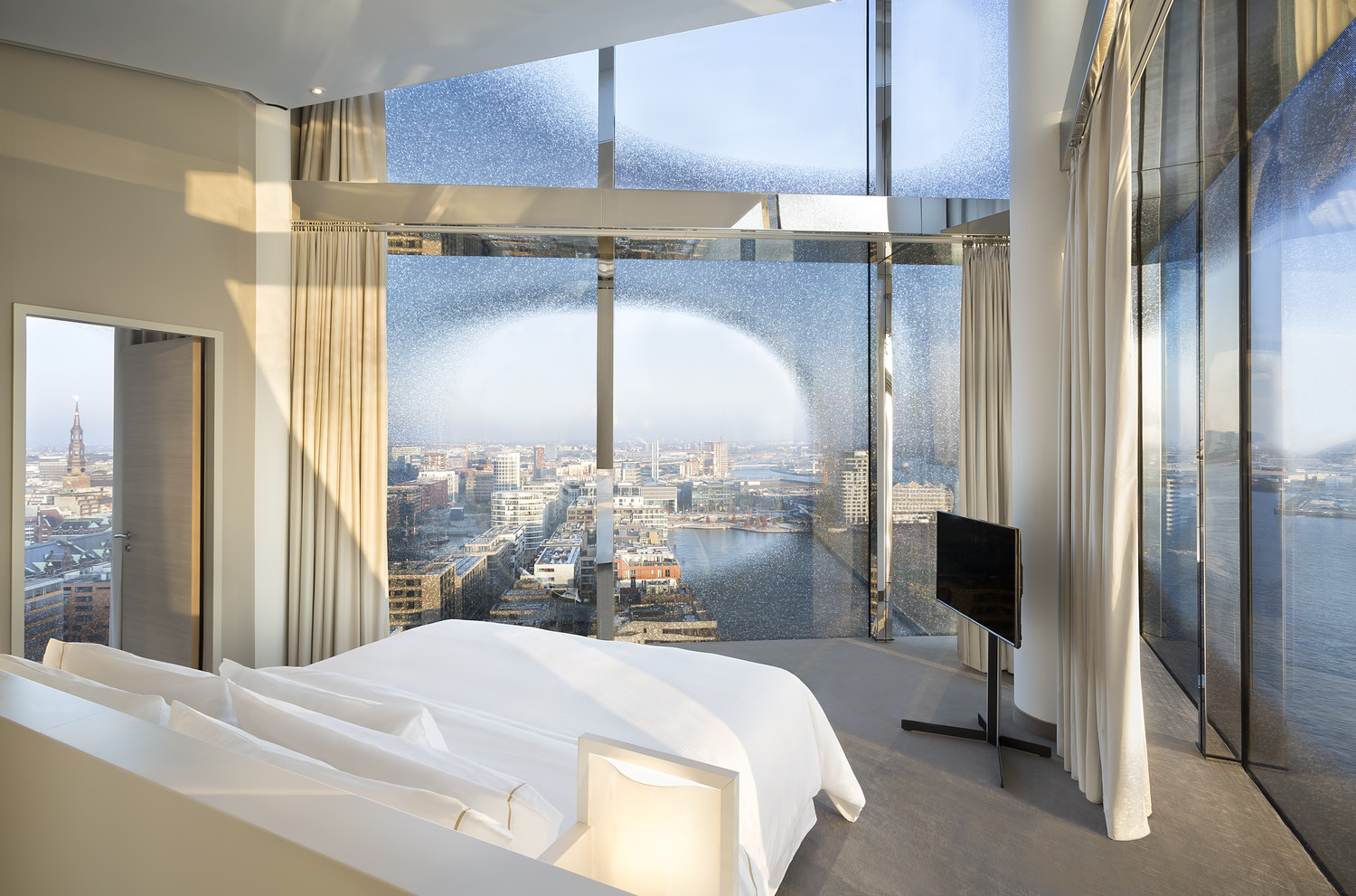 2 nights in the Presidential Suite including breakfast for 2 people