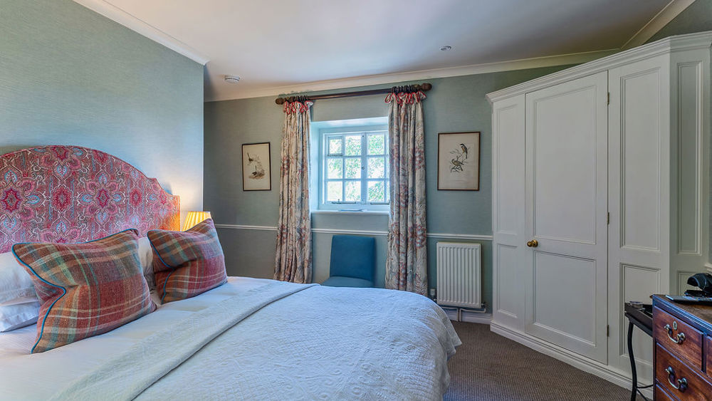 Small Cottage Room