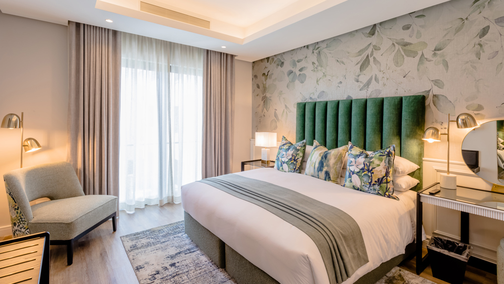 One night Stay and Play package in a two bedroom apartment 