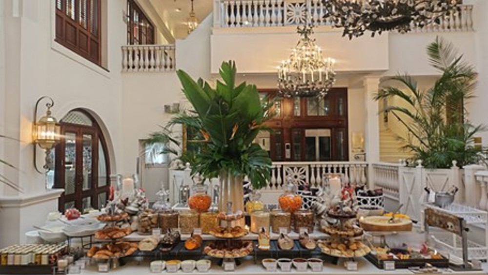 Extraordinary Buffet Breakfast for Two
