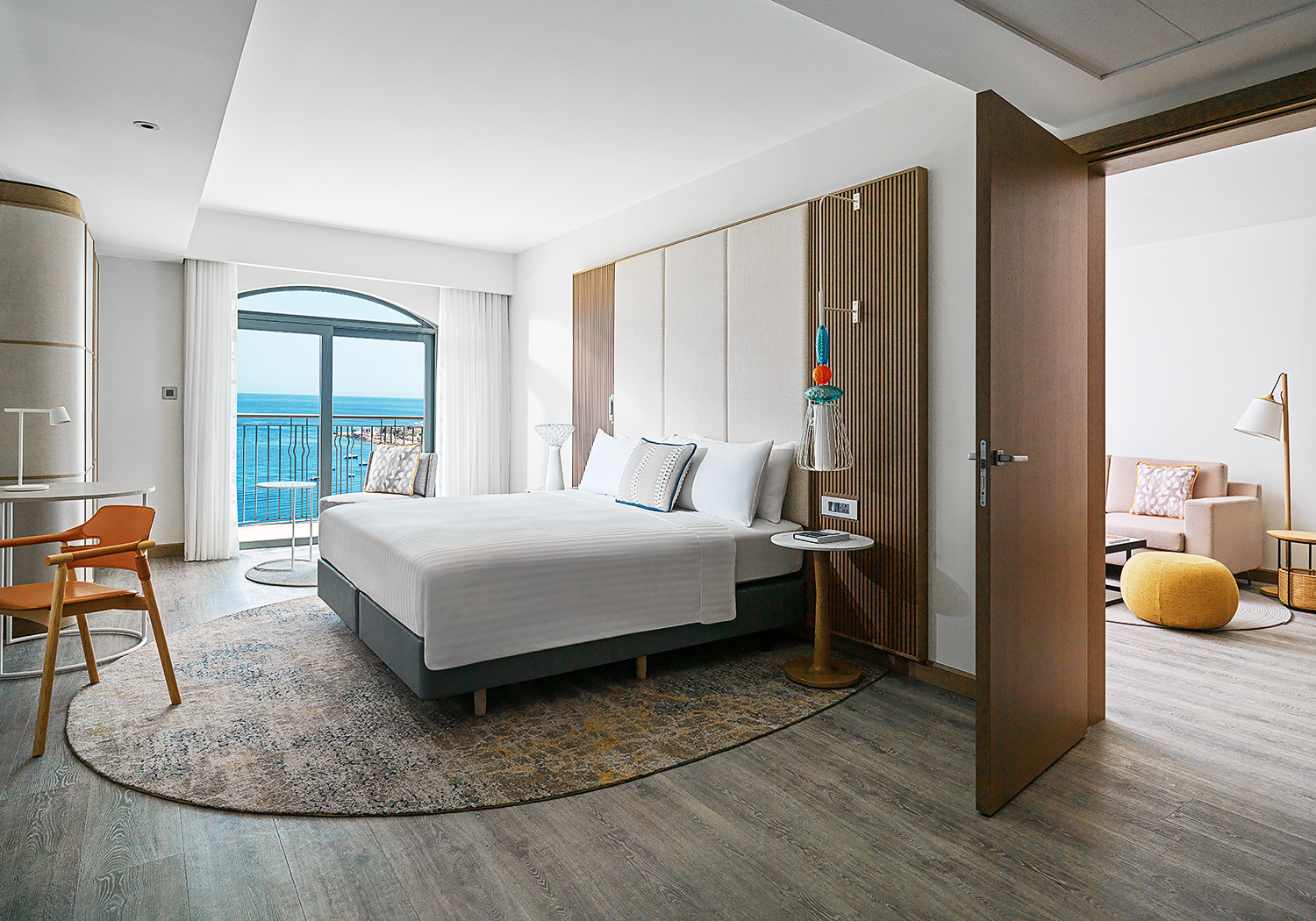 Executive Suite 1 Night Stay on Bed & Breakfast Basis for 2 guests valid October 2026 until June 2027