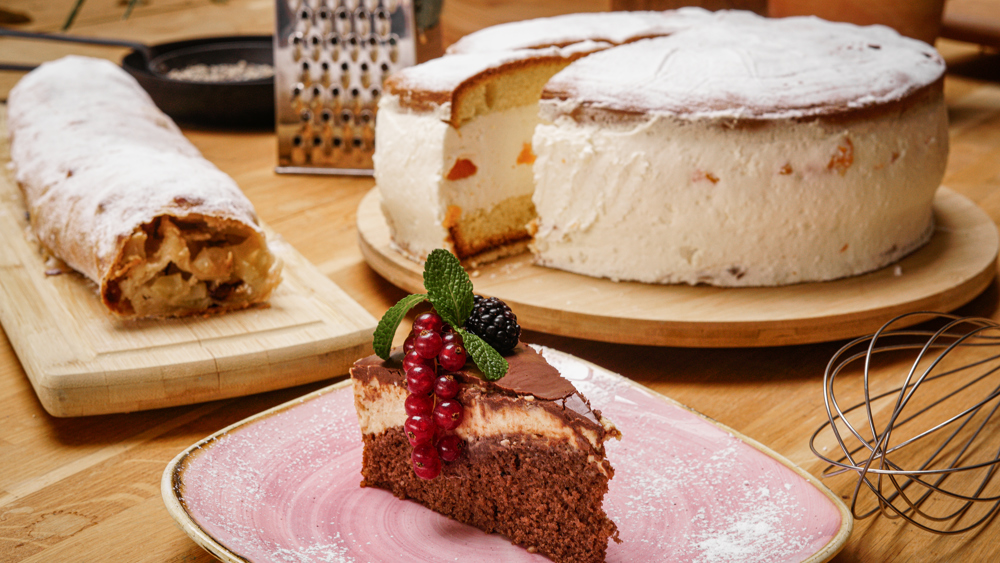 Coffee & Cake for Three