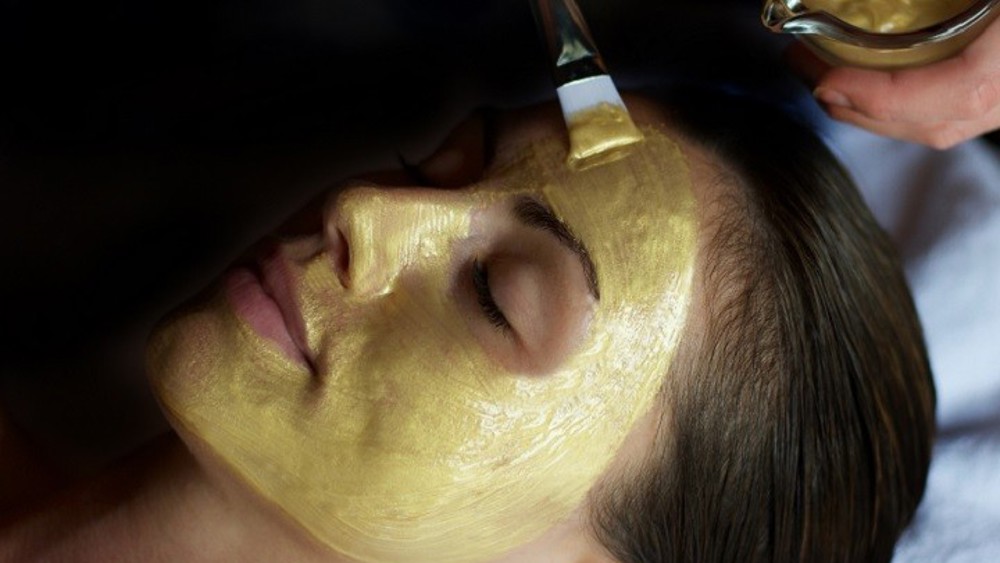 Champagne & Truffles Deluxe Treatment