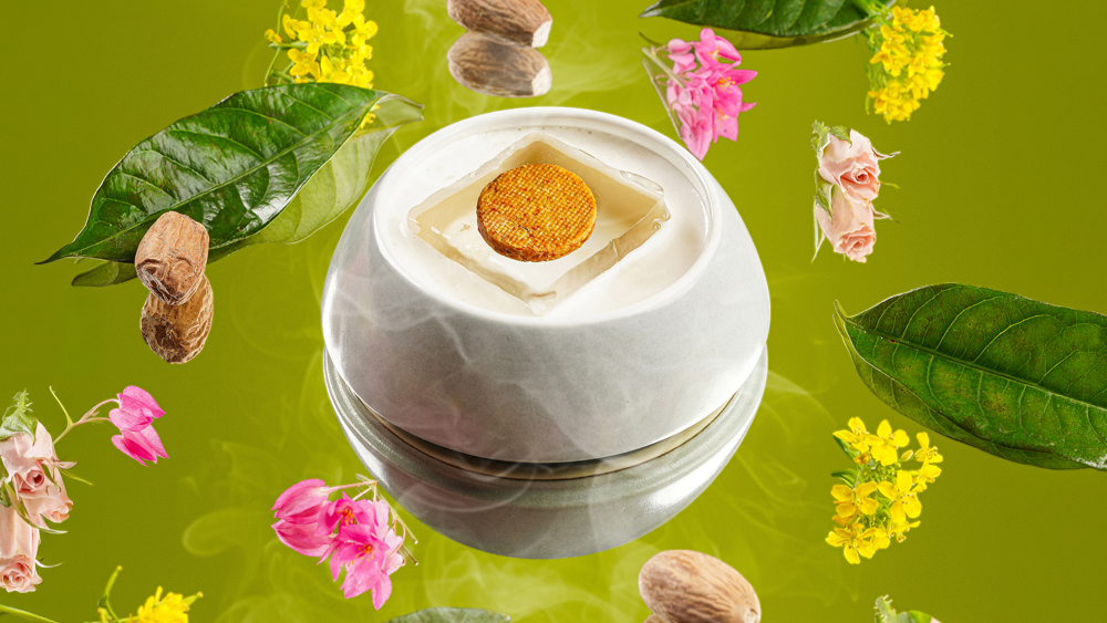 2 Signature Selected Cocktails + 2 Light Snacks at Artesian Bar