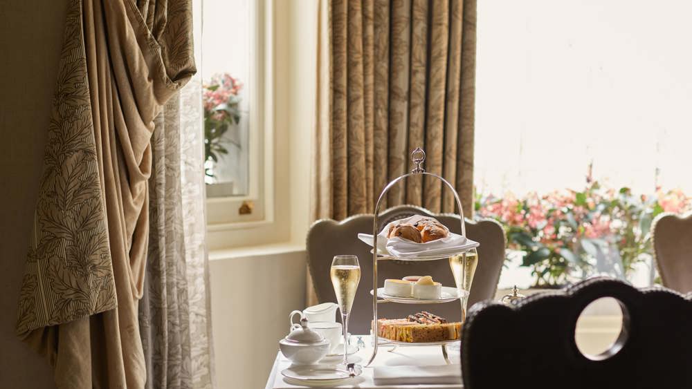 Non-Alcoholic Wild Idol Sparkling Afternoon Tea for one