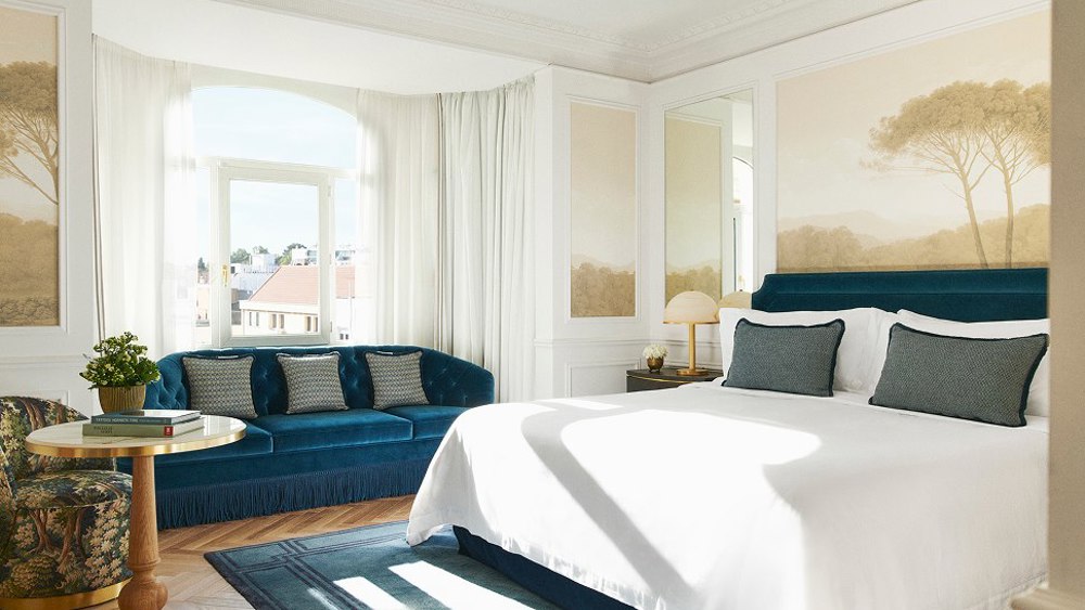 1 night in a Palace Room with Breakfast