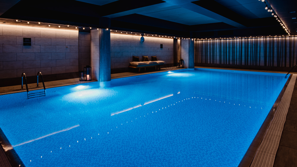 Oskia LED Light Spa Day - Friday - Sunday