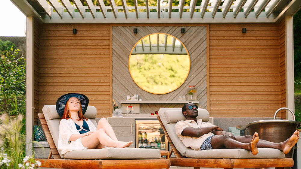 Cabana Escape in a Cosy Room