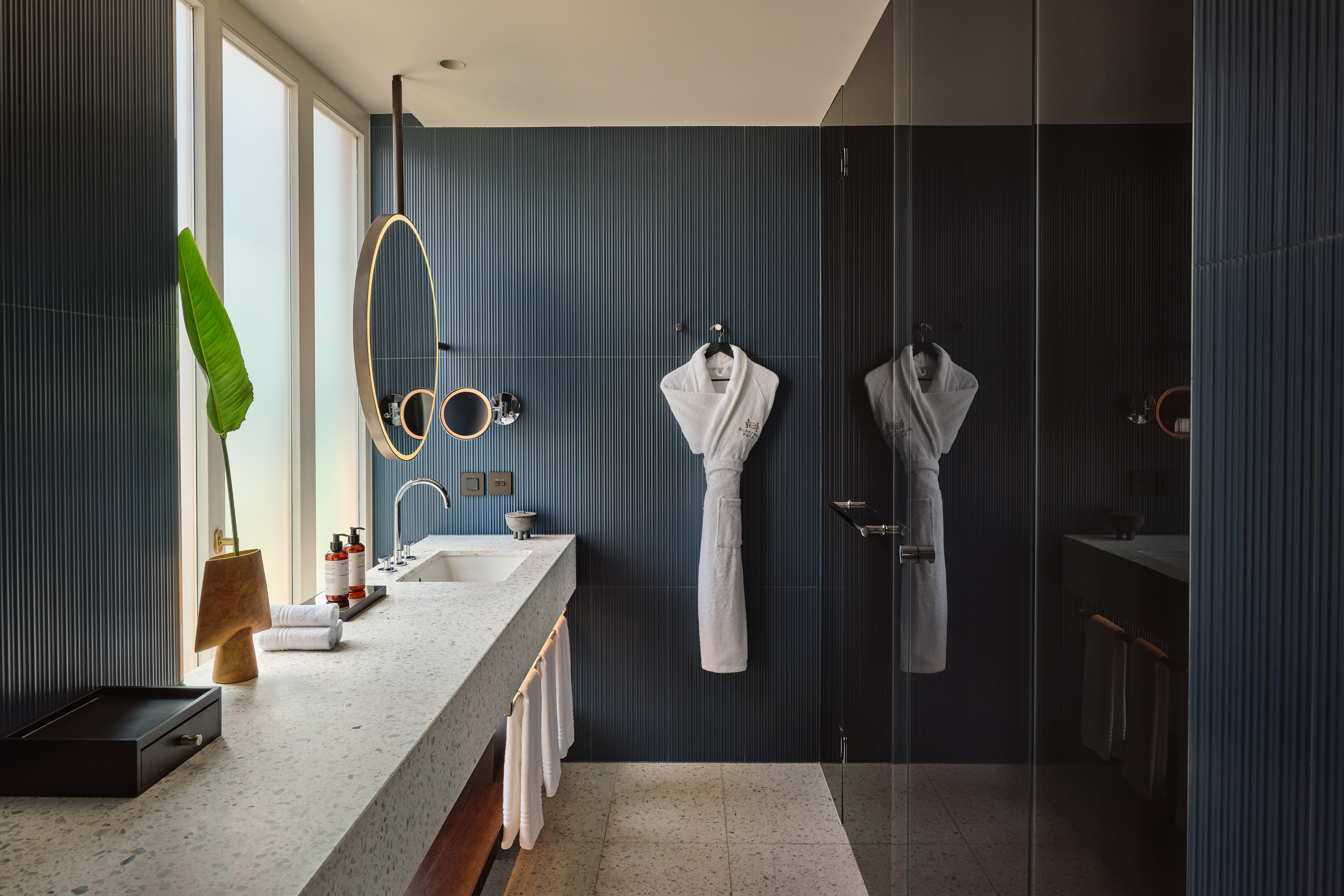 Champagne Suite Escape