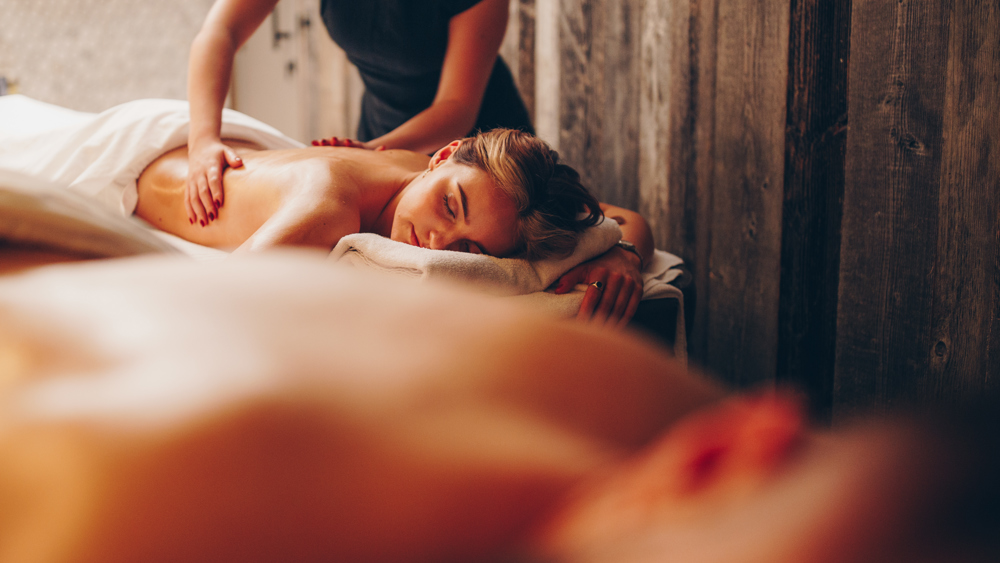 Back, Neck and Shoulder Massage (30 mins)