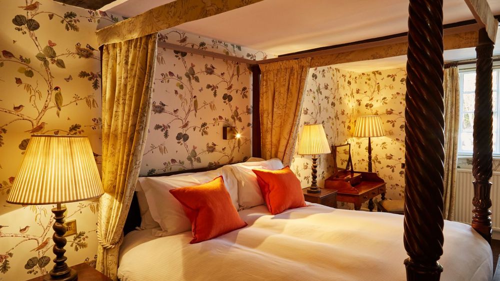 Romantic Four Poster at Ockenden Manor with dinner in our Restaurant