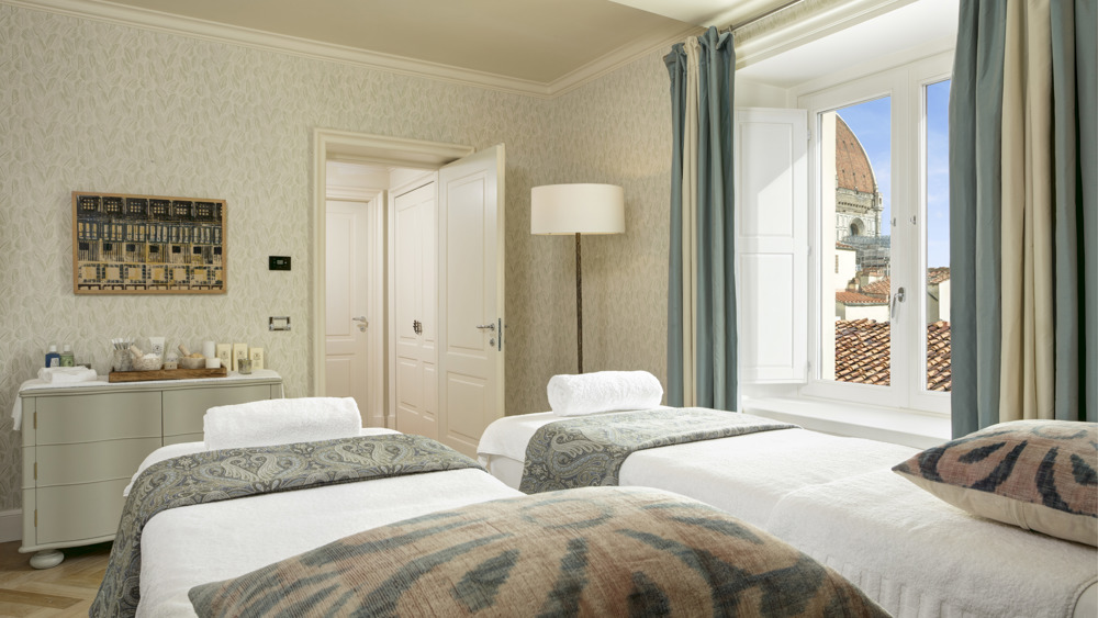 Enjoy the Savoy Spa Suite