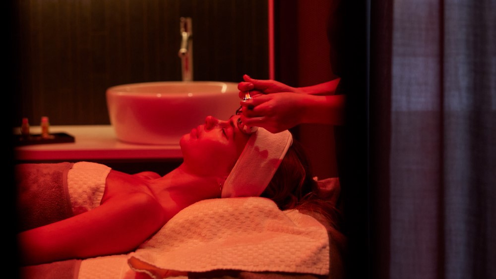 AWAY Spa - Elite Hydrafacial For One