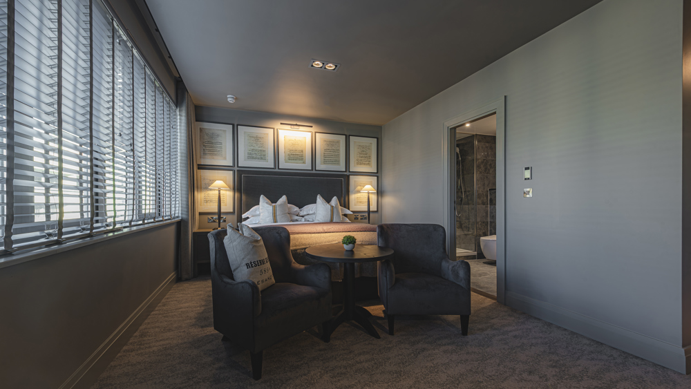 Classic King | Overnight Stay with Breakfast for Two