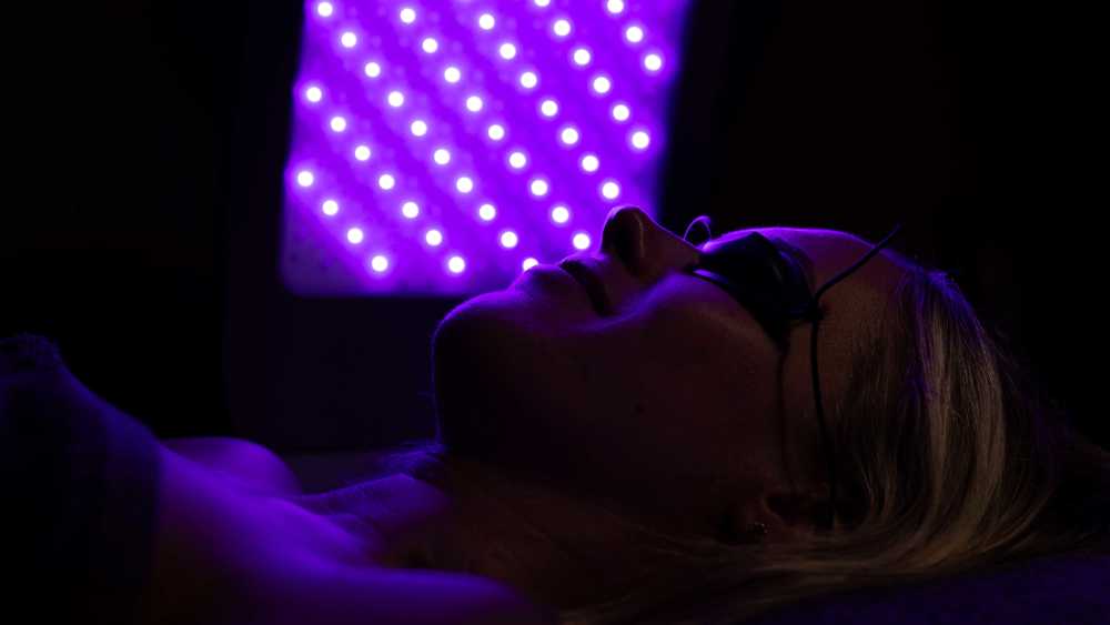 Oskia LED Light Spa Day - Friday - Sunday