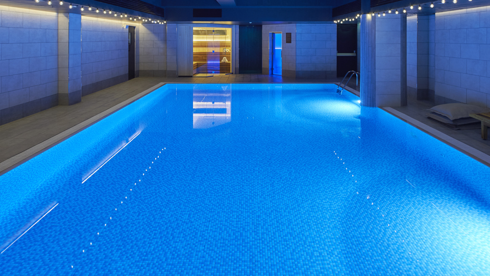 Oskia LED Light Spa Day - Monday to Thursday