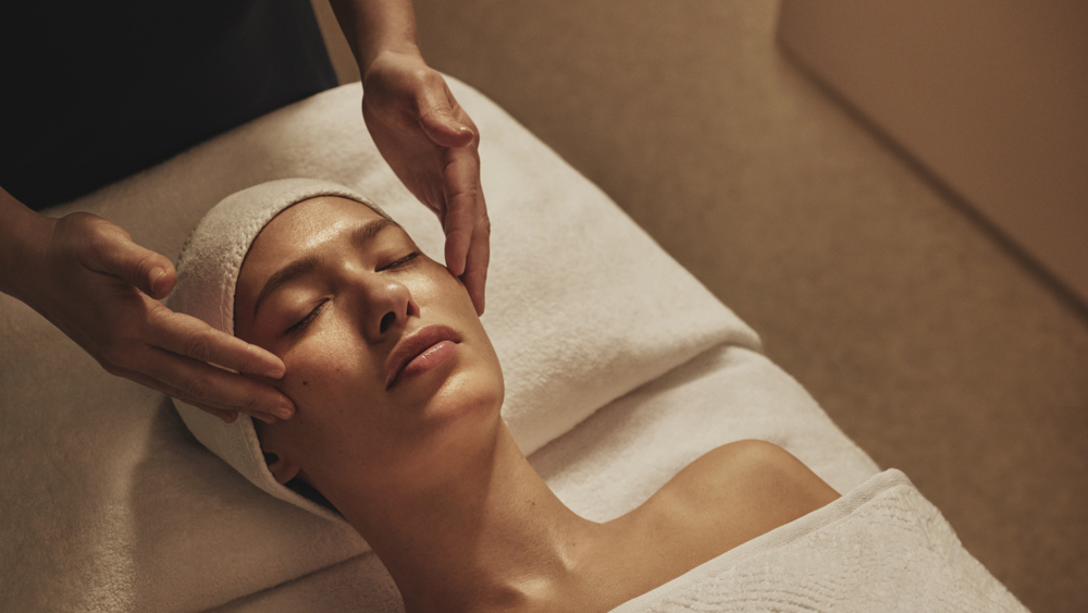 ELEMIS Facial Treatment 60 Minutes