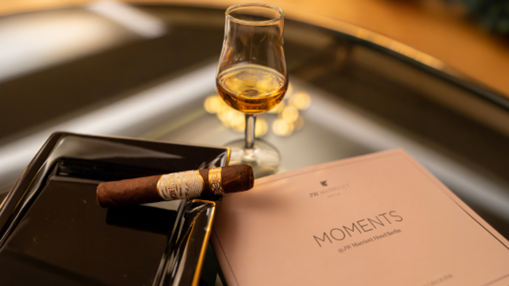 SMOKE & SIP - 19. NOVEMBER