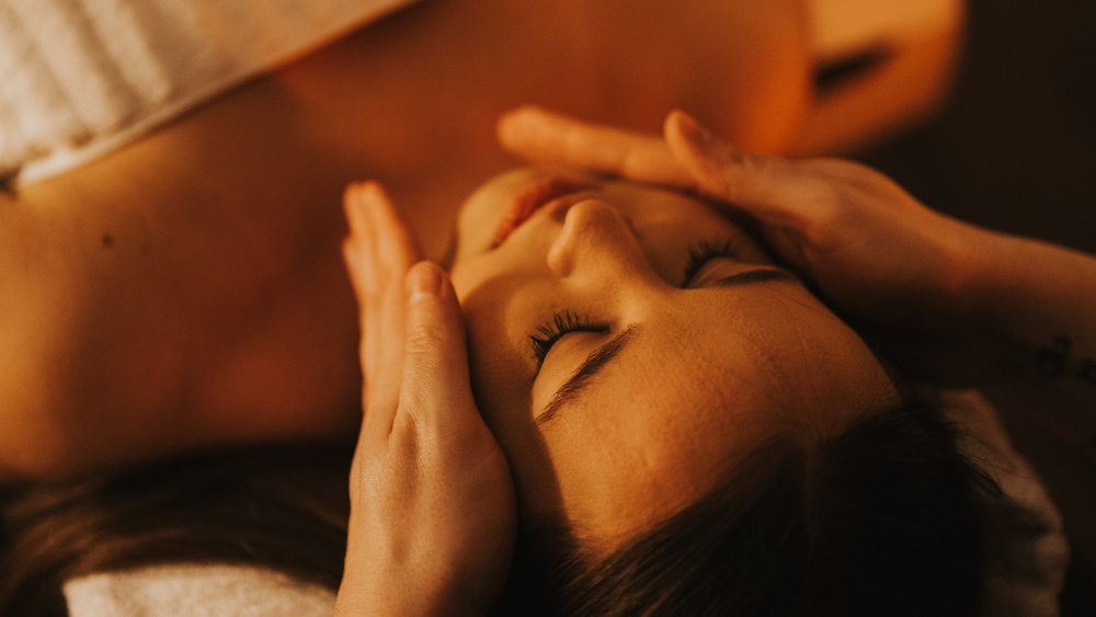 60-minute Relaxing Massage