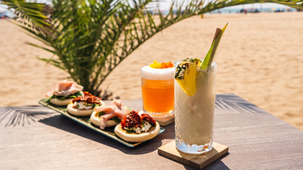 Cocktails & Sea