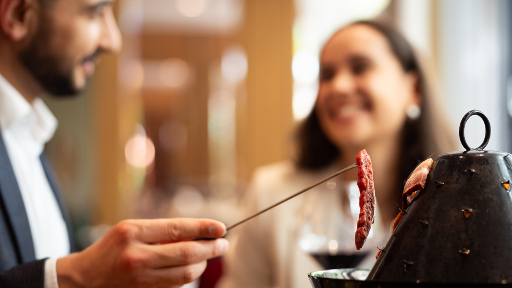 Traditioneller Genuss – Hut-Essen Erlebnis für Zwei im Restaurant Mirabell inkl. Bierbegleitung