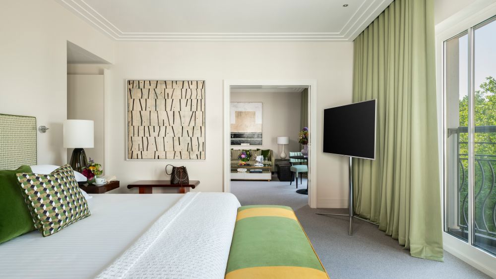 City Escape in a Classic Suite