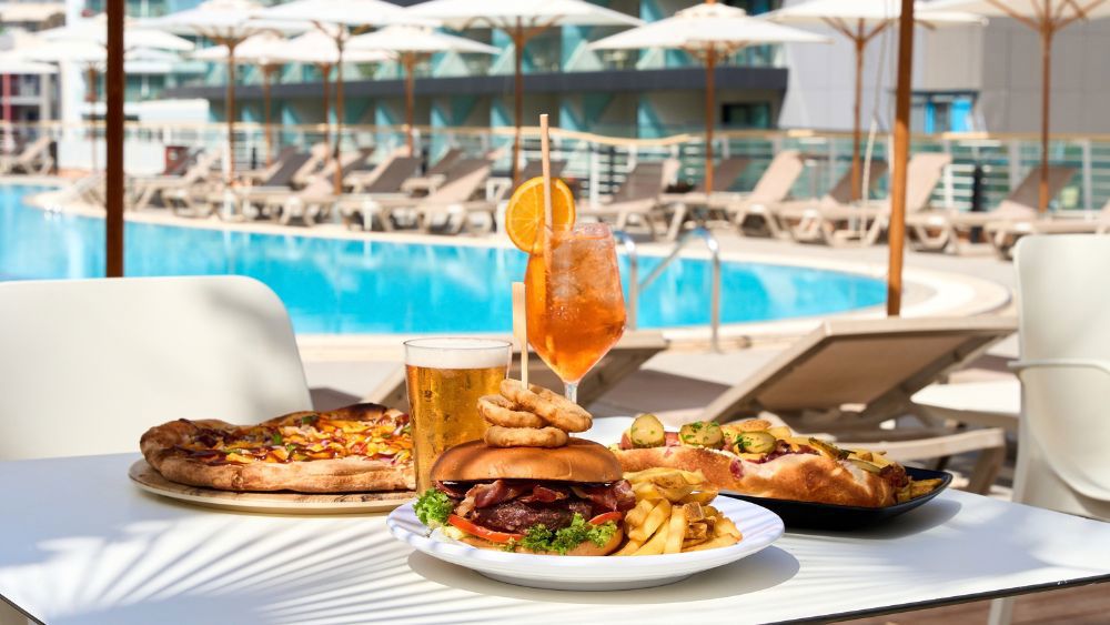 Narcis Pool Day Experience